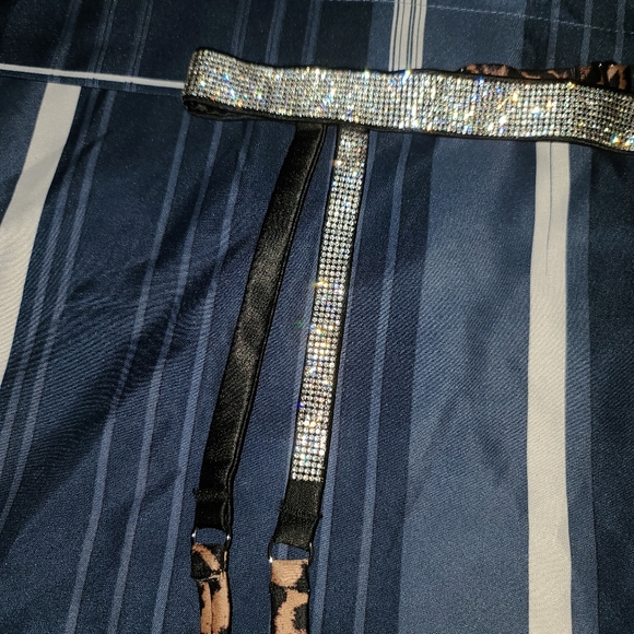 Victoria Secret - Picture 7 of 9